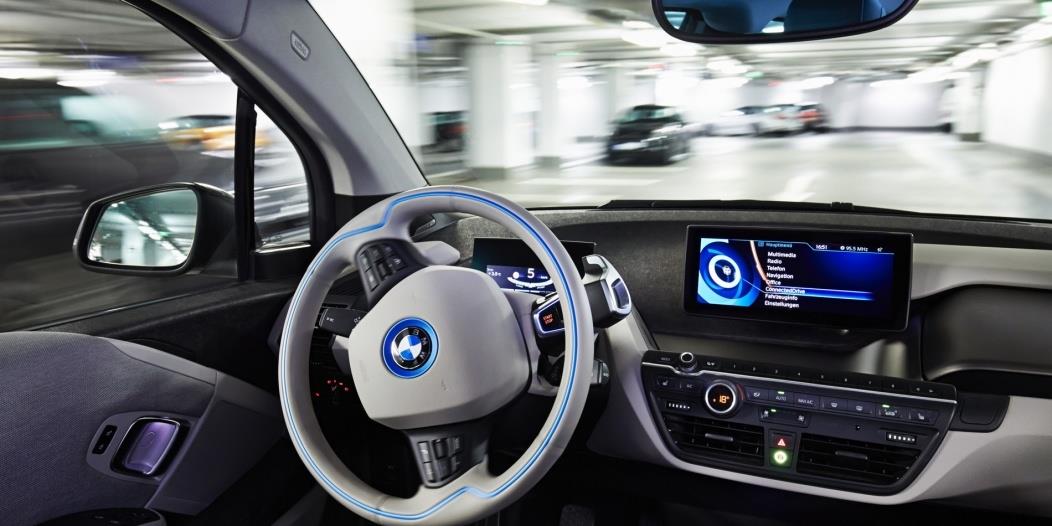 بعد اعتماد منتج تأميني لها ... هذه أبرز السيارات ذاتية القيادة بالعالم