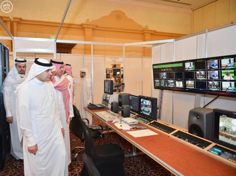  وزير الإعلام يقف على كافة الإستعدادات قبل قمة الدول العربية ودول أمريكا الجنوبية بالرياض