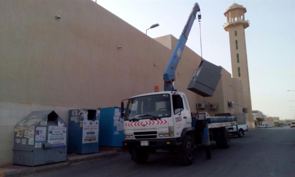 إزالة 1500 حاوية مُخالفة بالرياض استغلت في الترويج للتبرعات إزالة 1500 حاوية مُخالفة بالرياض استغلت في الترويج للتبرعات