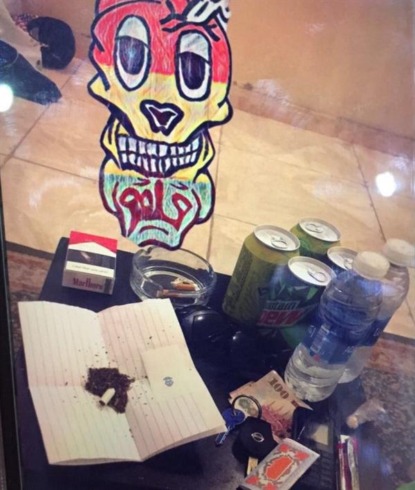 بالصور.. الإطاحة بمروج مخدرات عبر برنامج 