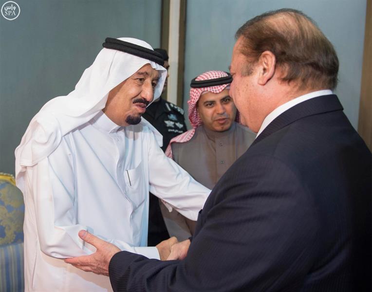 خادم الحرمين يستقبل قادة الدول المشاركة في تمرين رعد الشمال