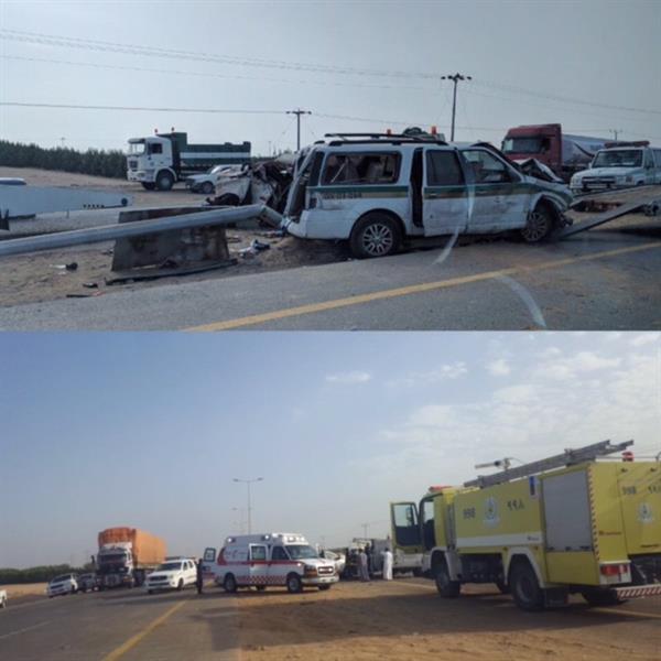 السيارتين بعد وقوع الحادث