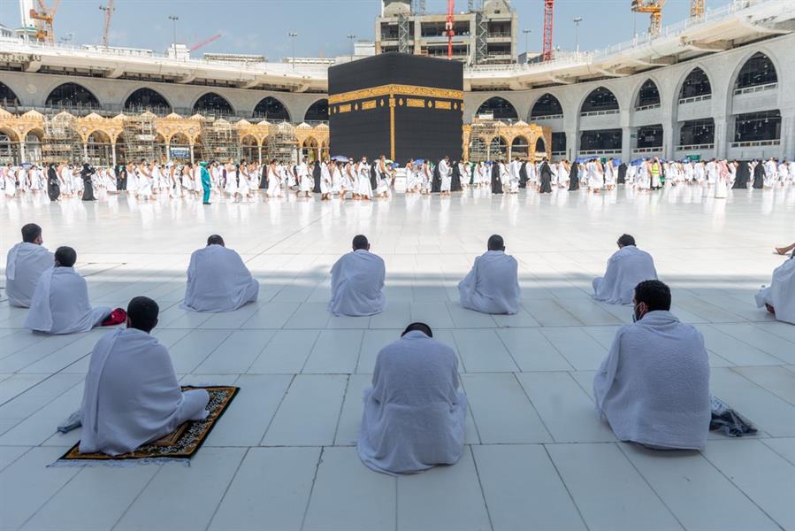   الإدارة العامة للحشود والتفويج تنظم دخول وخروج 920 ألف مصل و408 آلاف معتمر 