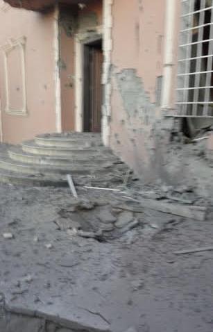 وفاة عاملين وإصابة مواطن إثر سقوط مقذوف من الأراضي اليمنية بنجران (صور) وفاة عاملين وإصابة مواطن إثر سقوط مقذوف من الأراضي اليمنية بنجران (صور)