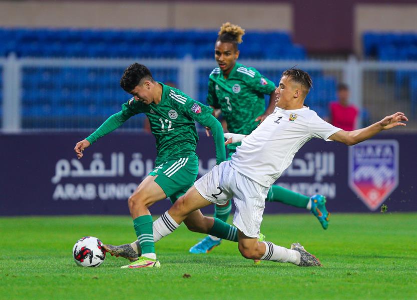 منتخب الجزائر يفوز بثلاثية أمام ليبيا بكأس العرب تحت 20 سنة (صور) منتخب الجزائر يفوز بثلاثية أمام ليبيا بكأس العرب تحت 20 سنة (صور)