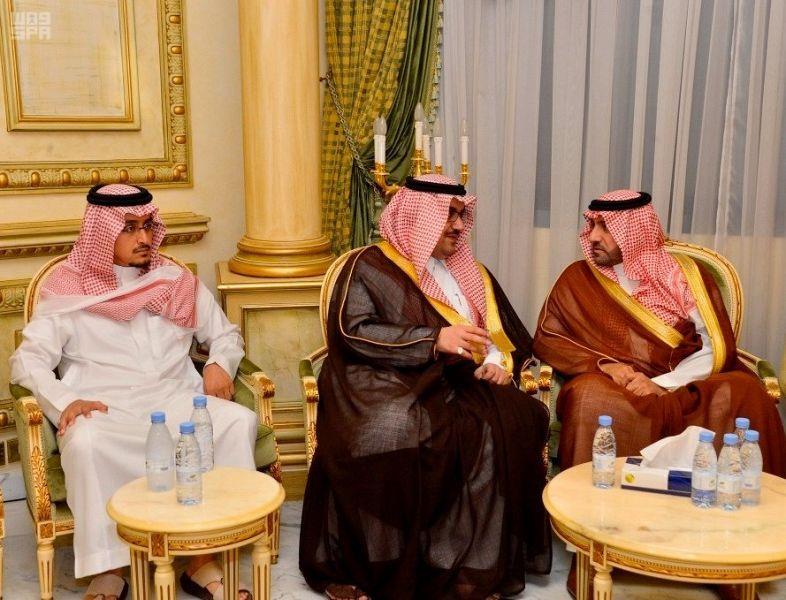 بالصور.. أبناء الأمير مشعل بن عبدالعزيز يستقبلون المعزين لليوم الثاني على التوالي