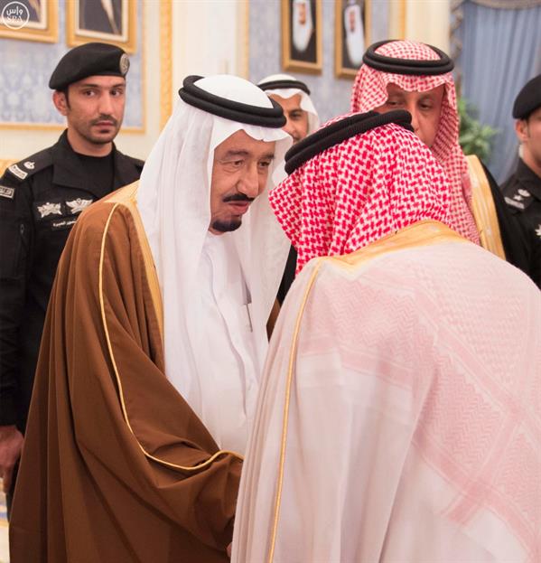 خادم الحرمين الشريفين يصل إلى الرياض