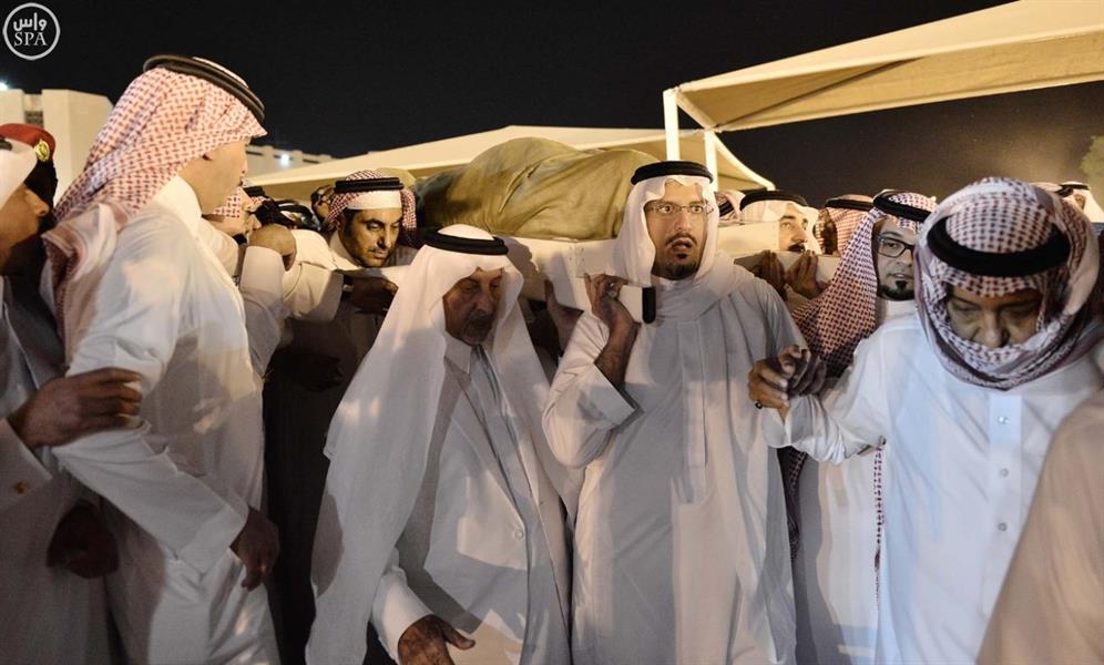 تشييع سعود الفيصل في مقبرة العدل بمكة