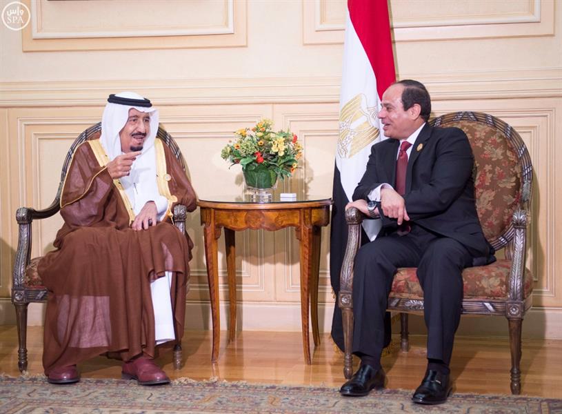 خادم الحرمين يصل شرم الشيخ