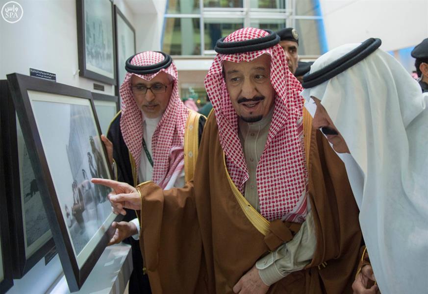 خادم الحرمين يرعى سباق الخيل على كأس الملك عبد العزيز رحمه الله