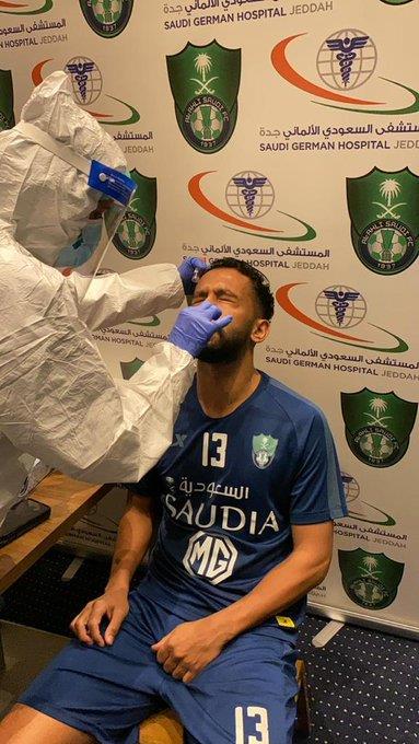 مسحة طبية للأهلي للكشف عن كورونا