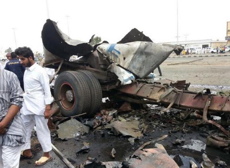 استشهاد مواطن وإصابة 6 مقيمين إثر سقوط مقذوف من اليمن على نجران استشهاد مواطن وإصابة 6 مقيمين إثر سقوط مقذوف من اليمن على نجران