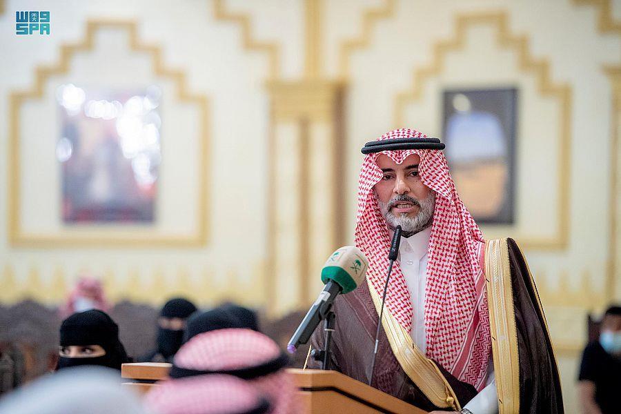 أمير القصيم: نقف صفاً واحداً لمكافحة التستر أمير القصيم: نقف صفاً واحداً لمكافحة التستر