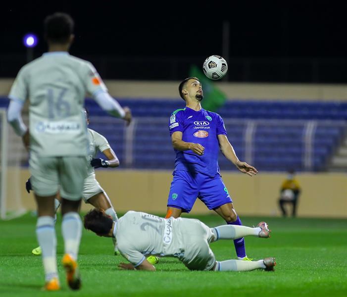 مباراة الهلال والفتح
