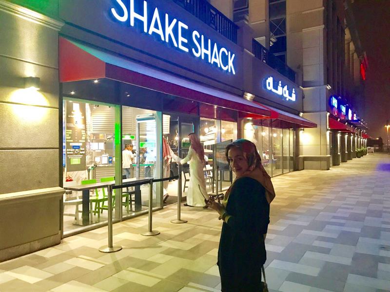 الصحفيون الأمريكيون المرافقون لترامب يوثقون يومياتهم في المملكة.. من 