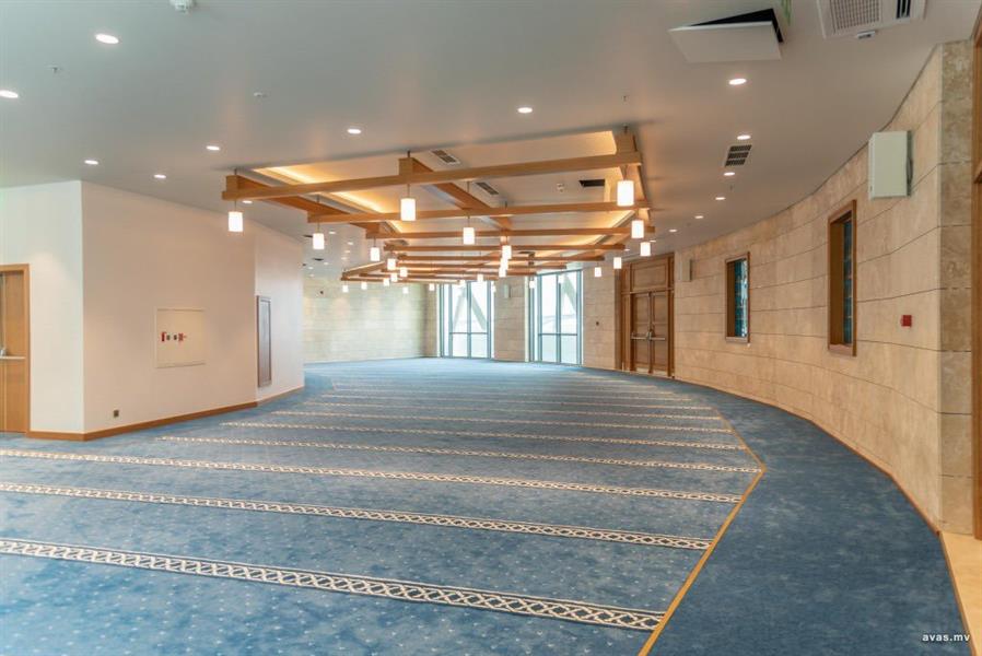 ينتظر افتتاحه قريباً.. صور لمسجد الملك سلمان بجزر المالديف من الداخل 