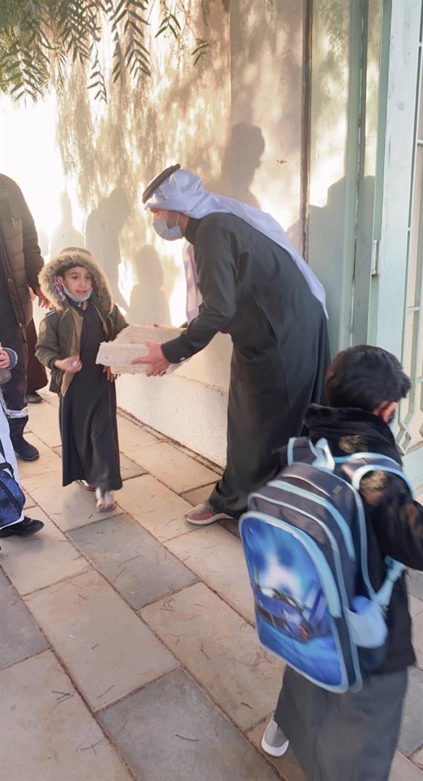 المدارس تستقبل طلاب الابتدائية ورياض الأطفال المدارس تستقبل طلاب الابتدائية ورياض الأطفال