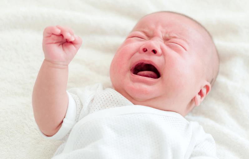 8 حالات لبكاء الرضع.. تعرفي على اللغة الخفية لطفلك