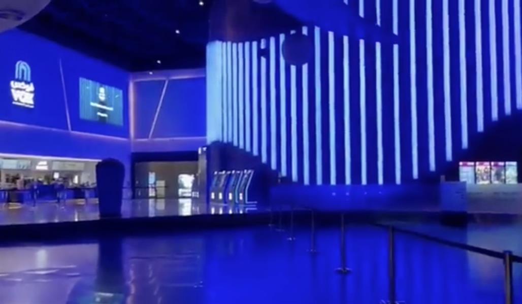 شاهد.. خلو تام لمطاعم ومقاهٍ ودار سينما من مرتاديها بعد دخول الإجراءات الجديدة حيز التنفيذ 