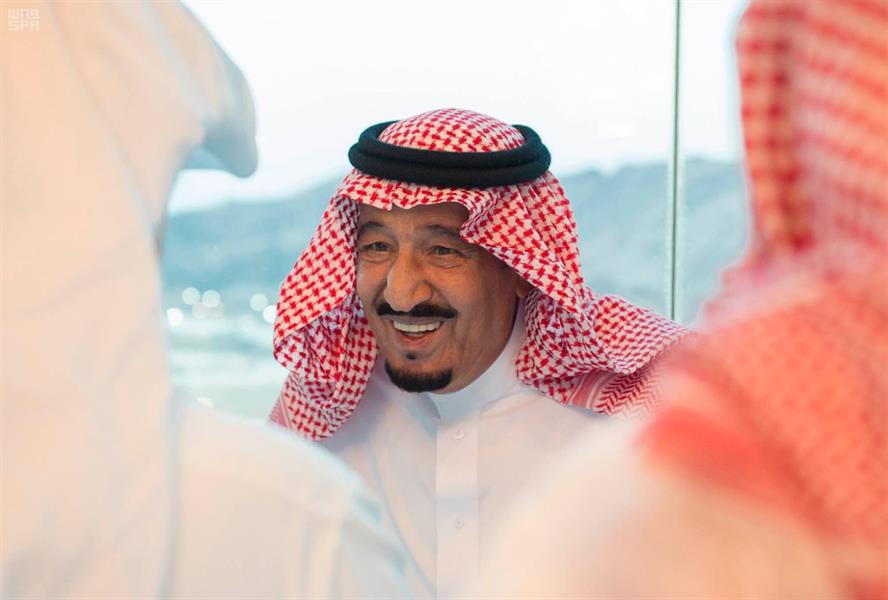 بالفيديو.. خادم الحرمين يصل منى للإشراف على الخدمات المقدمة لضيوف الرحمن 