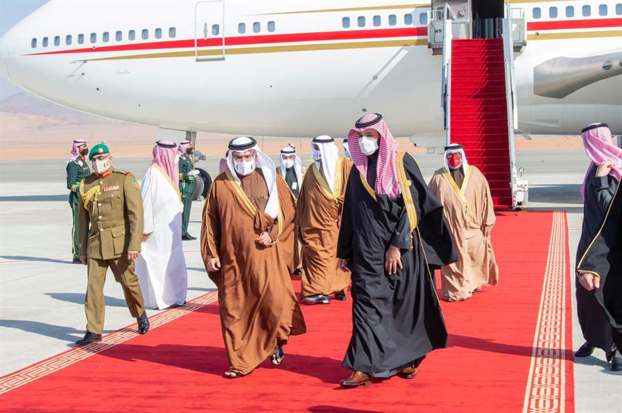 بدء وصول قادة ورؤساء دول مجلس التعاون إلى العلا لحضور القمة الخليجية الـ41 بدء وصول قادة ورؤساء دول مجلس التعاون إلى العلا لحضور القمة الخليجية الـ41
