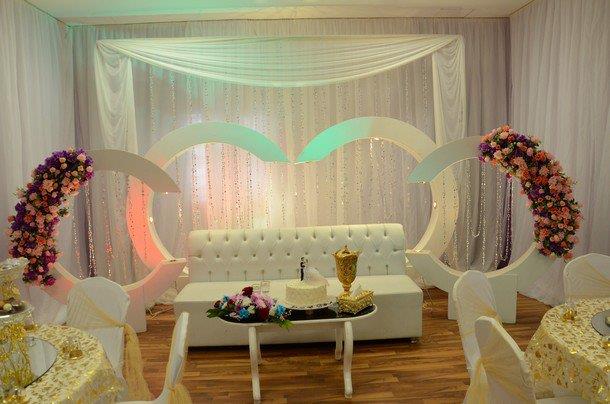 تجهيزات فاخرة في احتفال 