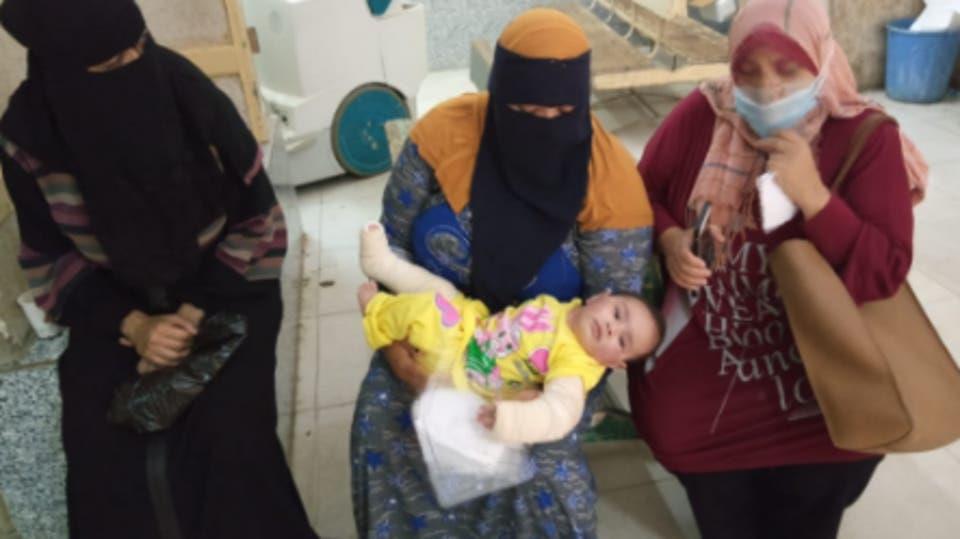 وحشية أب مصري.. عذب رضيعة وكسر أطرافها لرفضه إنجاب الإناث