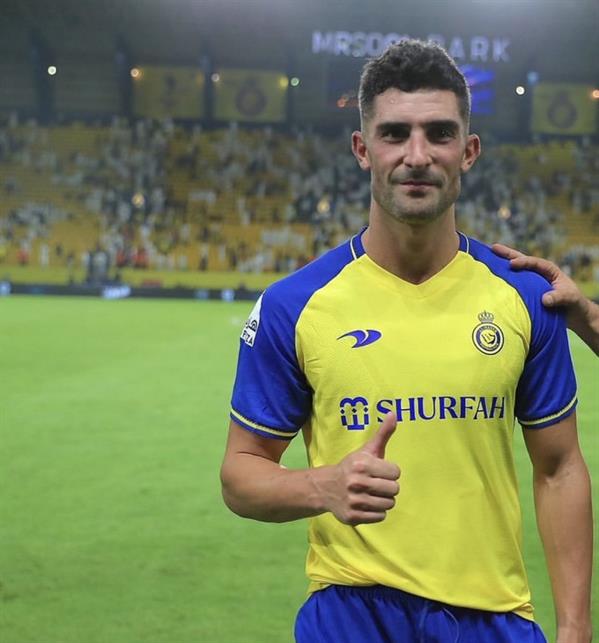 المحترف الإسباني بصفوف النصر ألفارو جونزاليس 