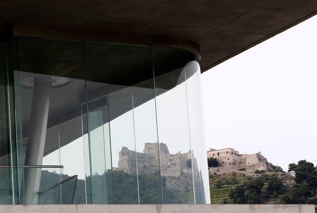 بالصور.. افتتاح محطة بحرية من تصميم زها حديد في إيطاليا