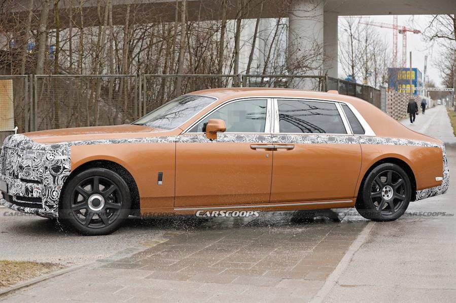 صور تجسسية تكشف ملامح ومواصفات رولز رويس نسخة فانتوم 2023  