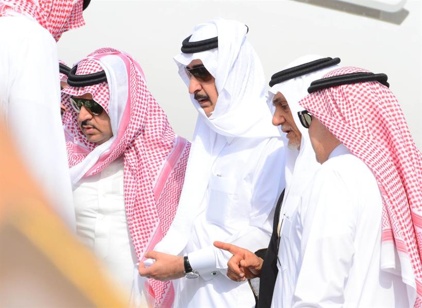 بالفيديو والصور.. وصول جثمان الأمير سعود الفيصل إلى مطار جدة