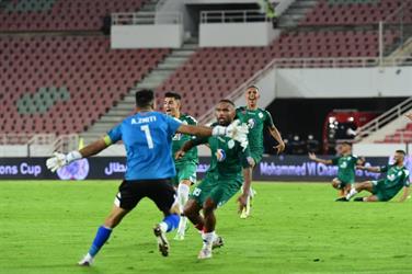 أخبار 24 | في مباراة دراماتيكية.. الرجاء المغربي يتوج بطلا للبطولة العربية على حساب الاتحاد (فيديو وصور) - Vimarsana News