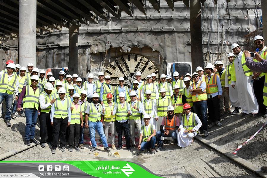 آلة الحفر آلة الحفر