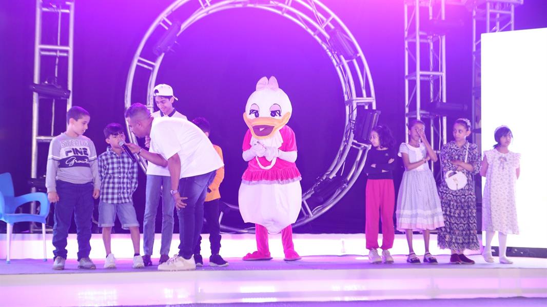 جانب من احتفالات أهالي مكة المكرمة بالعيد في حديقة الأراك 