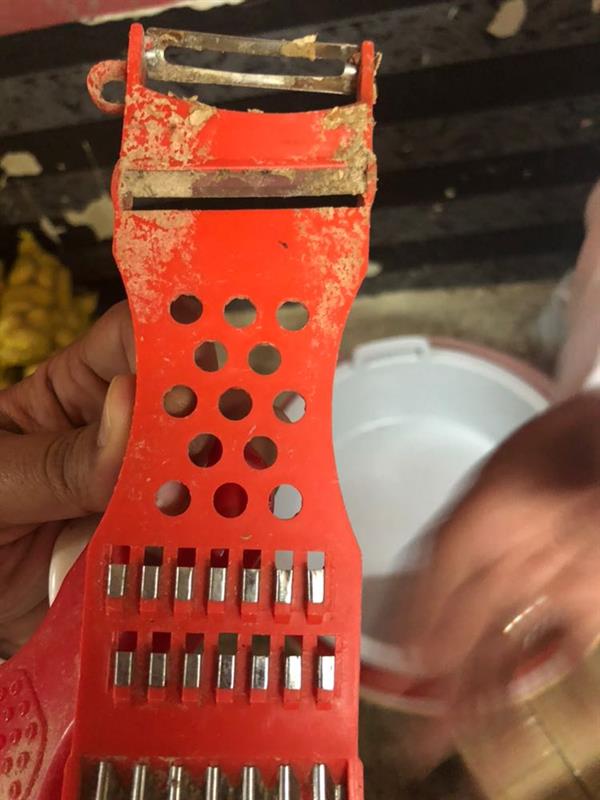 ضبط عمالة تجهز البطاطس