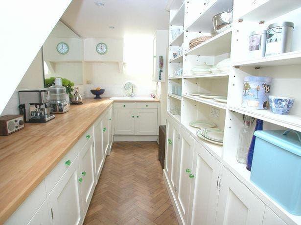 أضيق منزل في لندن للبيع.. عرضه 1,7 متر وسعره مليون يورو أضيق منزل في لندن للبيع.. عرضه 1,7 متر وسعره مليون يورو