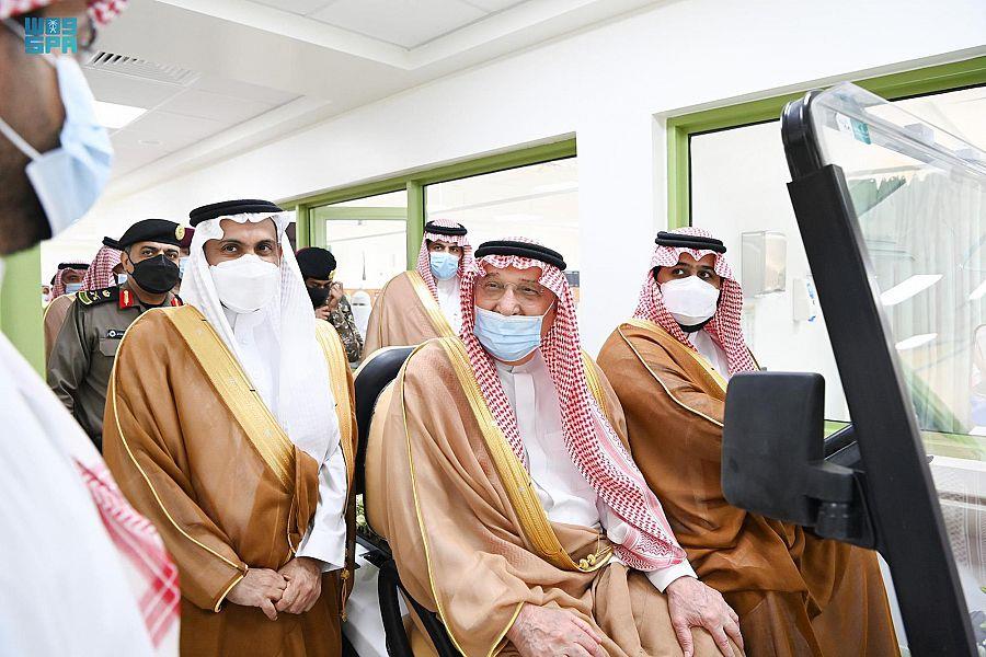 بعد تأهيله عقب الحريق.. أمير منطقة جازان يدشّن مستشفى جازان العام