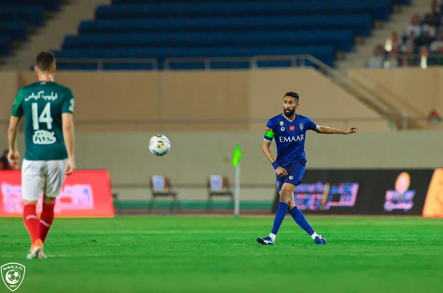 الهلال يُنهي شوطه الأول متقدماً بهدف نظيف (فيديو وصور) الهلال يُنهي شوطه الأول متقدماً بهدف نظيف (فيديو وصور)