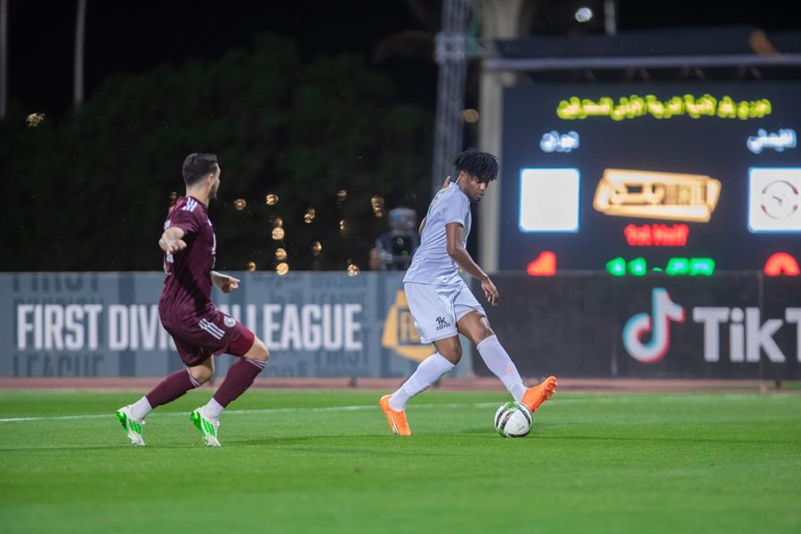 الفيصلي يتعثر أمام نجران ويؤكد صعود الأهلي لدوري روشن 