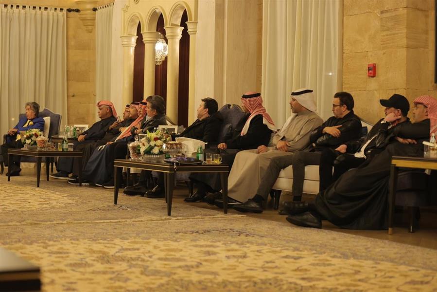 تركي آل الشيخ يلتقي عدداً من الفنانين العرب المشاركين في ليلة 