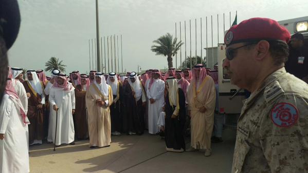 بالصور.. وصول جثمان الأمير سعود الفيصل إلى جدة