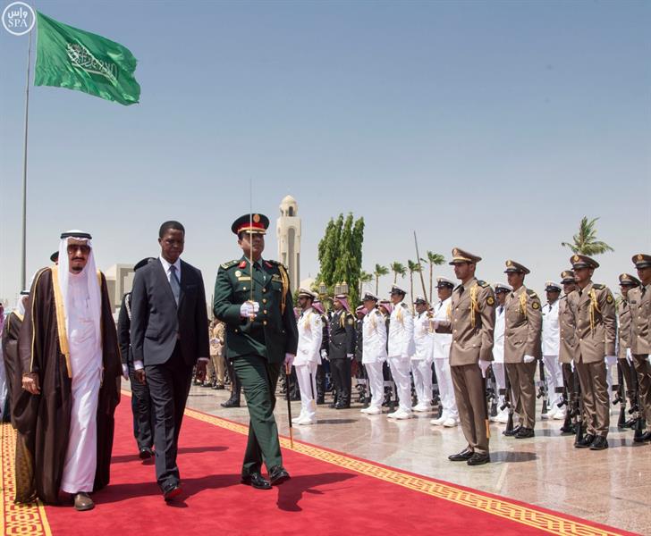 خادم الحرمين يستقبل رئيس جمهورية زامبيا ويقيم مأدبة غداء تكريما له