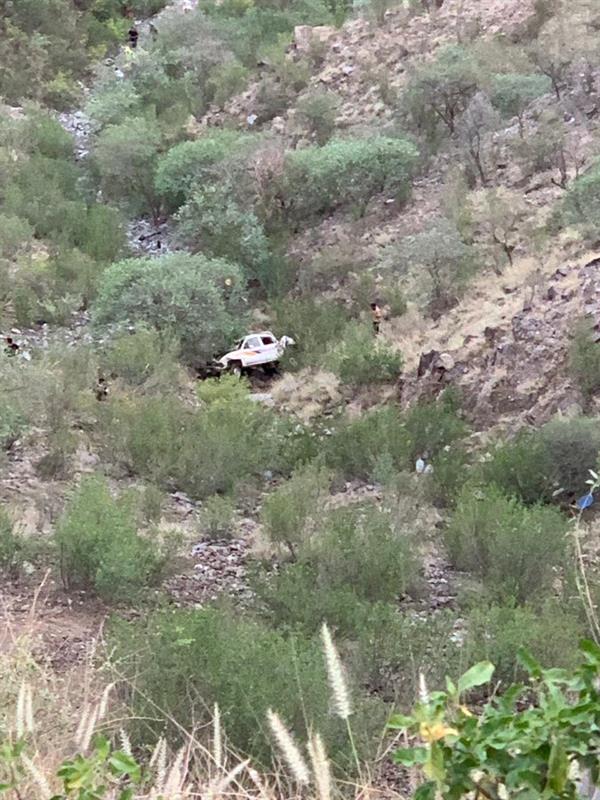 وفاة 3 أشخاص نتيجة سقوط مركبتهم من مرتفع برجال ألمع (صور) وفاة 3 أشخاص نتيجة سقوط مركبتهم من مرتفع برجال ألمع (صور)