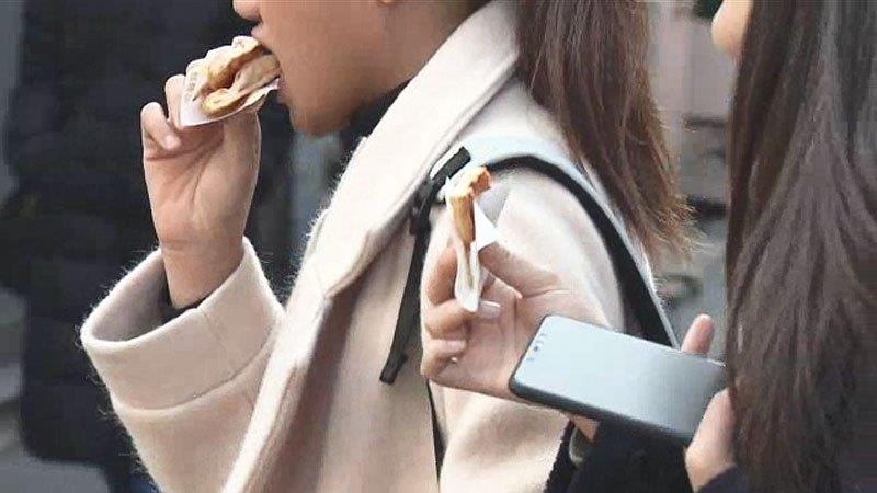 الاكل في التنقل الاكل في التنقل