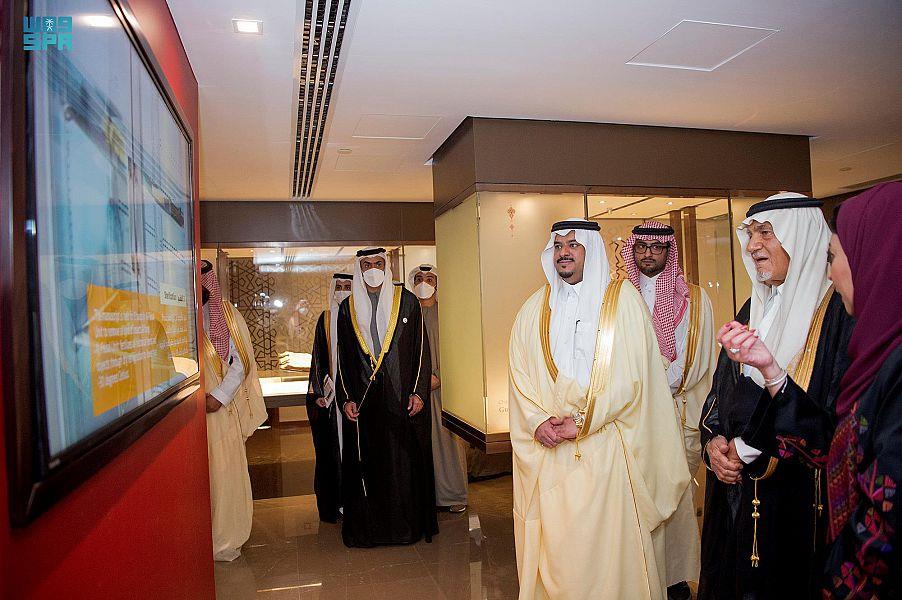 نائب أمير الرياض يفتتح معرض 