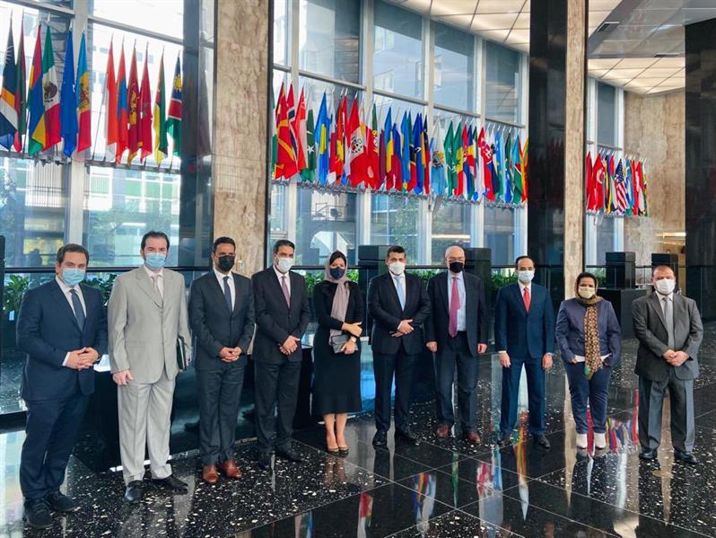 سفيرا المملكة لدى أمريكا واليمن يلتقيان عدداً من المسؤولين بالولايات المتحدة سفيرا المملكة لدى أمريكا واليمن يلتقيان عدداً من المسؤولين بالولايات المتحدة