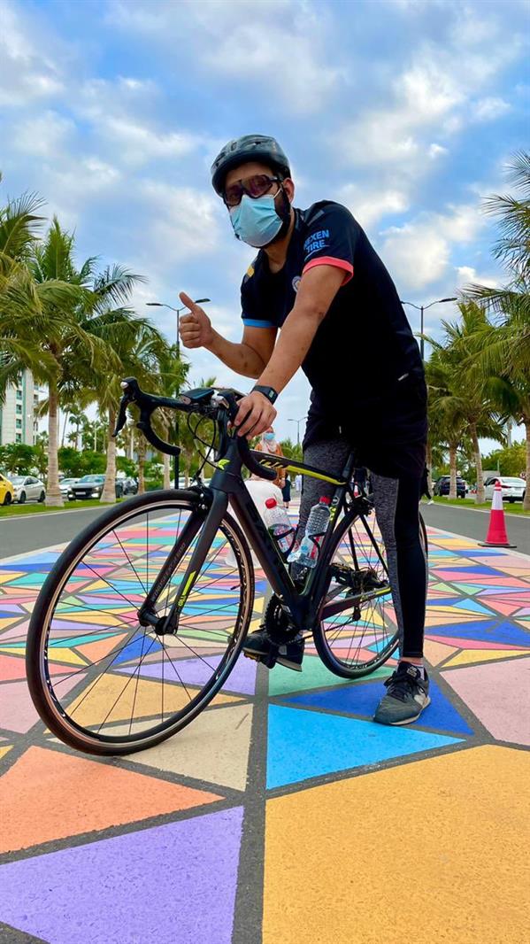 بهدف تحسين المشهد البصري.. صور تظهر تفاعل سكان جدة مع كورنيش الألوان    