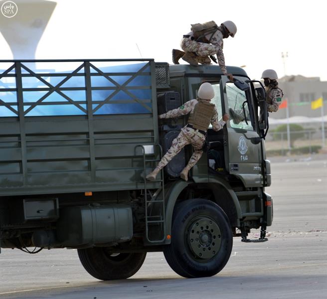 العرض العسكري لقوات الأمن الخاصة برعاية ولي العهد العرض العسكري لقوات الأمن الخاصة برعاية ولي العهد