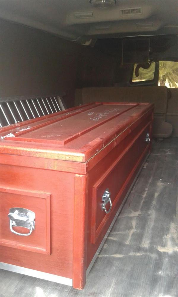 وصول جثمان القرشي»قتيل العوامية» إلى الطائف وصول جثمان القرشي»قتيل العوامية» إلى الطائف