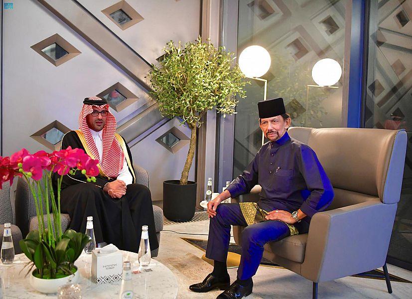 سلطان بروناي دار السلام يصل إلى المدينة المنورة